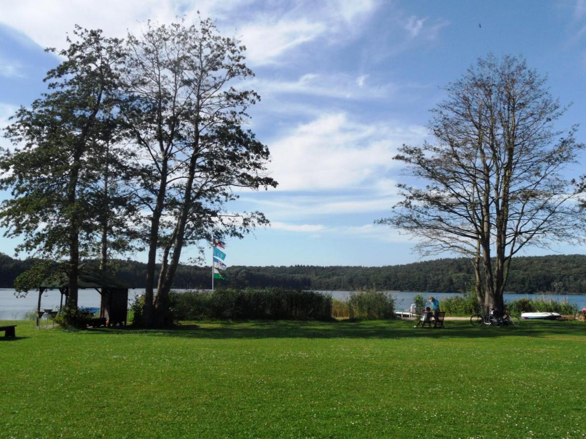 Ferienwohnungen Direkt Am See Bei Den Kaiserbaedern Heringsdorf  Exteriér fotografie