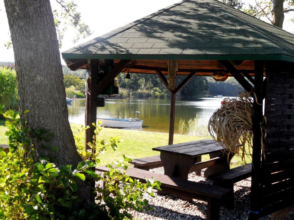 Ferienwohnungen Direkt Am See Bei Den Kaiserbaedern Heringsdorf  Exteriér fotografie